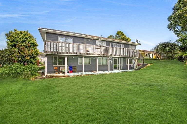 Photo of property in 64 Reynella Drive, Massey, Auckland, 0614
