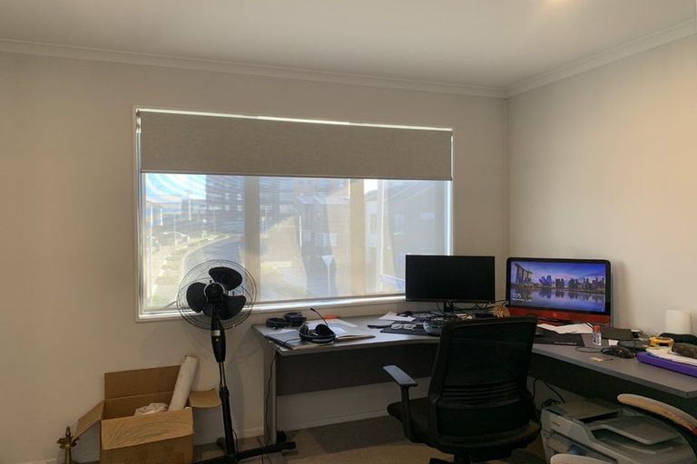 Photo of property in 18 Te Rito Road, Hobsonville, Auckland, 0616