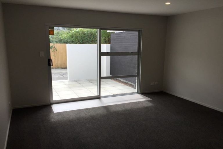 Photo of property in 2/24 Champion Street, Edgeware, Christchurch, 8013