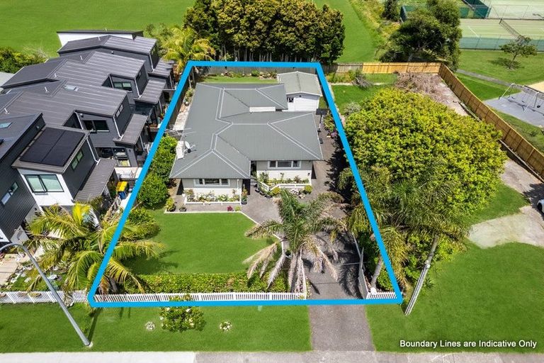 Photo of property in 53 Bond Crescent, Forrest Hill, Auckland, 0620
