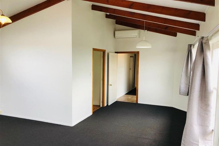 Photo of property in 22 Roseanne Road, Manurewa, Auckland, 2102