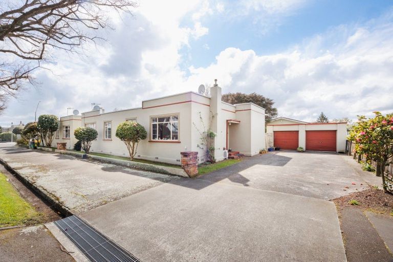 Photo of property in 111 Victoria Avenue, Hokowhitu, Palmerston North, 4410