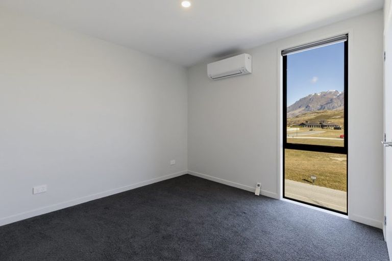Photo of property in 33 Mulholland Drive, Jacks Point, 9371