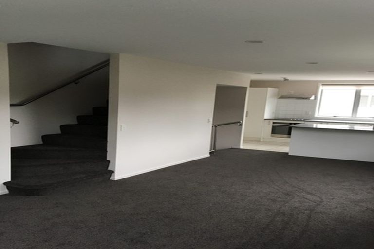 Photo of property in 30/3 Riverside Road, Orewa, 0931