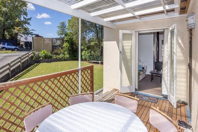Photo of property in 69 Lake Crescent, Hamilton Lake, Hamilton, 3204