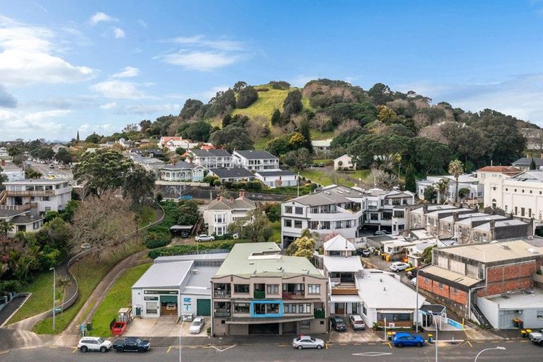 Photo of property in 1b/4 Fleet Street, Devonport, Auckland, 0624