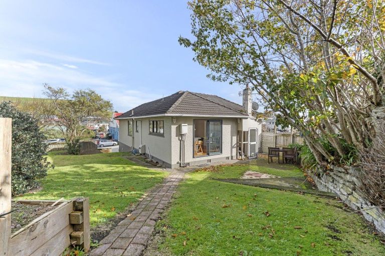 Photo of property in 3 Stuart Place, Blagdon, New Plymouth, 4310