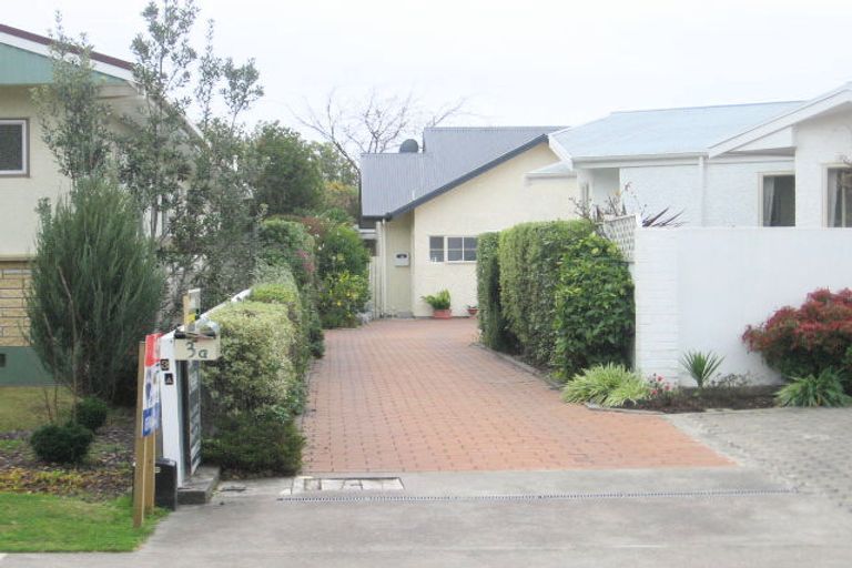 Photo of property in 3a Cambridge Terrace, Taradale, Napier, 4112