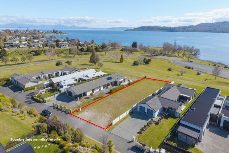 Photo of property in 30 Kuiwai Drive, Rainbow Point, Taupo, 3330