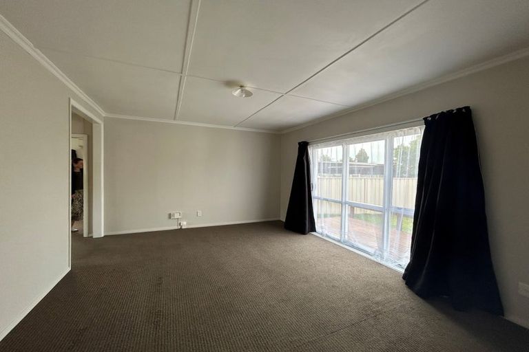 Photo of property in 19 Moeller Street, Taradale, Napier, 4112