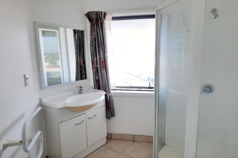 Photo of property in 10d Crown Lynn Place, New Lynn, Auckland, 0600