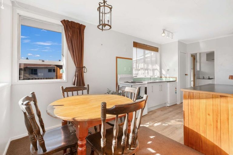 Photo of property in 17 Barnard Road, Fairy Springs, Rotorua, 3015