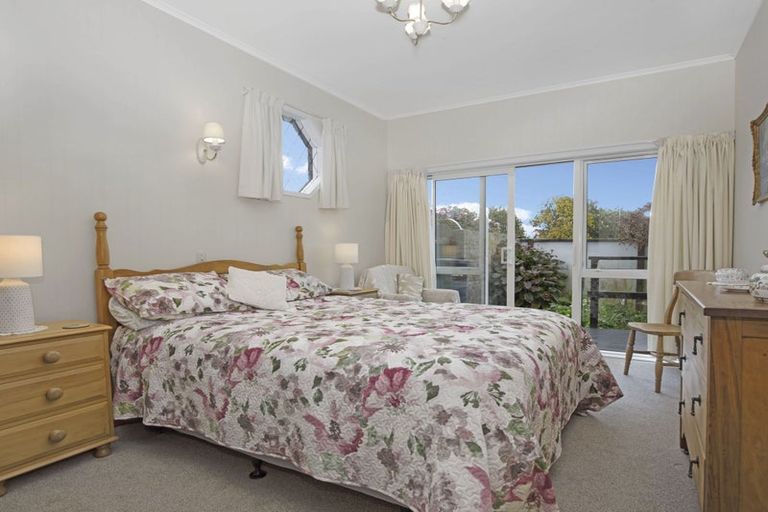 Photo of property in 11a Arthur Grove, Waikanae, 5036