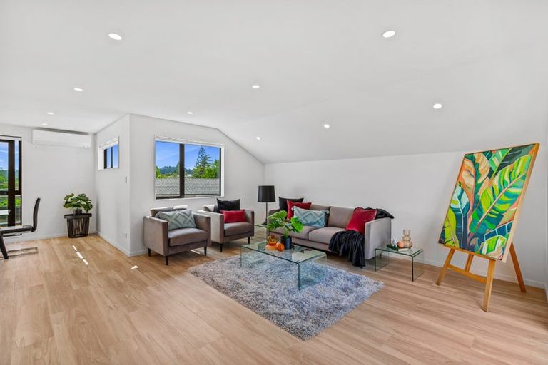 Photo of property in 4/13 Fairdale Place, Birkdale, Auckland, 0626