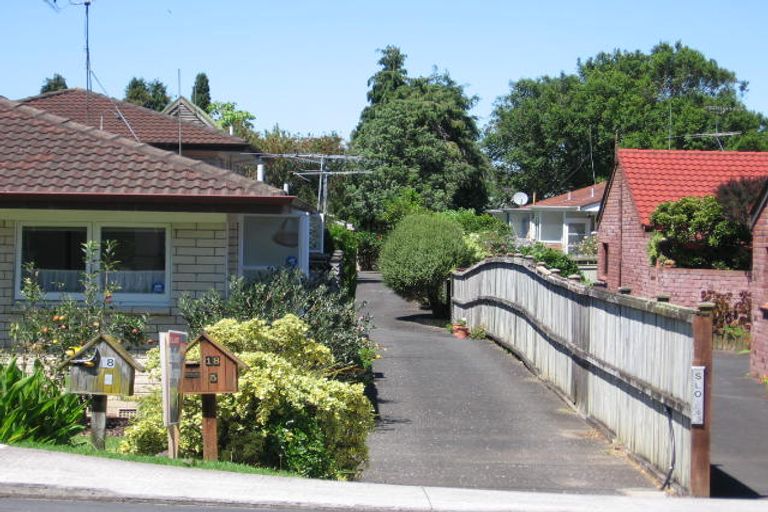 Photo of property in 2/18 Wolsley Avenue, Milford, Auckland, 0620