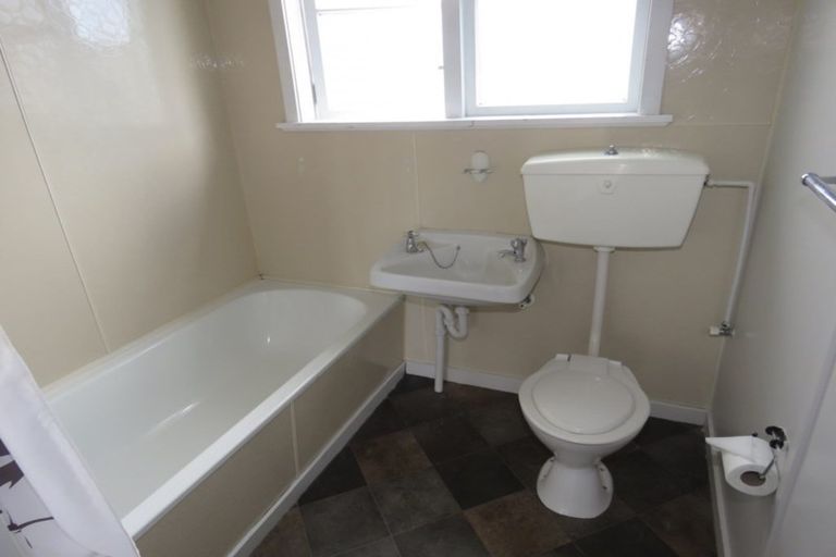 Photo of property in 8 Colvin Street, Westport, 7825