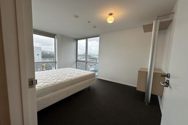 Photo of property in 2 Torrens Terrace, Mount Cook, Wellington, 6011