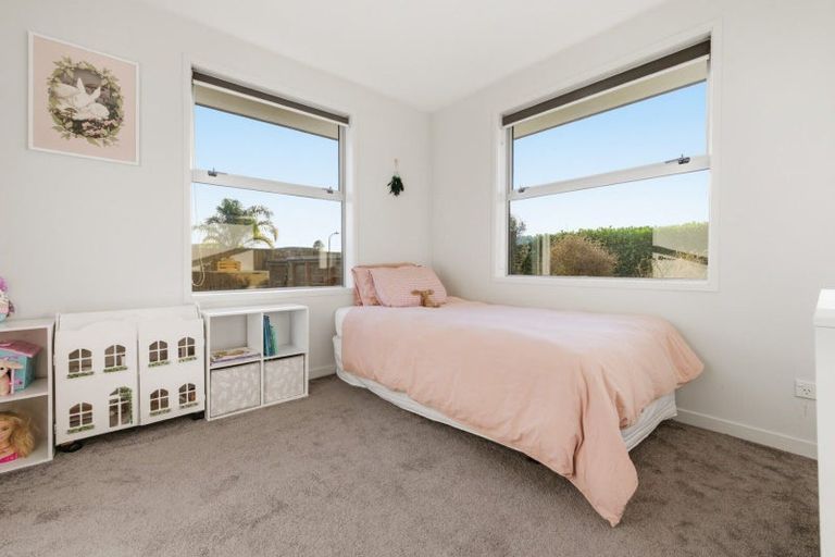 Photo of property in 244 Ballintoy Park Drive, Welcome Bay, Tauranga, 3175