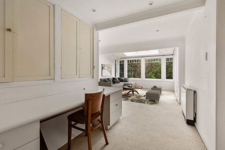 Photo of property in 26 Fitzroy Street, Wadestown, Wellington, 6012