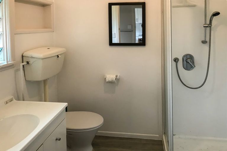 Photo of property in 4/19 Montana Avenue, Murrays Bay, Auckland, 0630