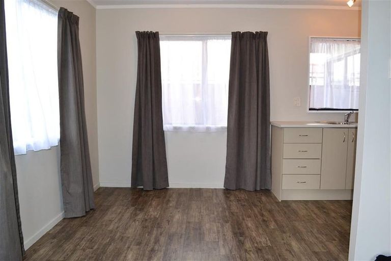 Photo of property in 13a Adkin Avenue, Levin, 5510