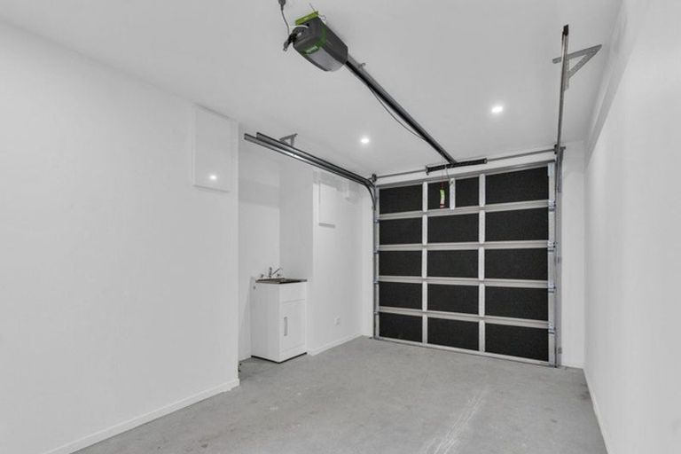 Photo of property in 206a Racecourse Road, Sockburn, Christchurch, 8042