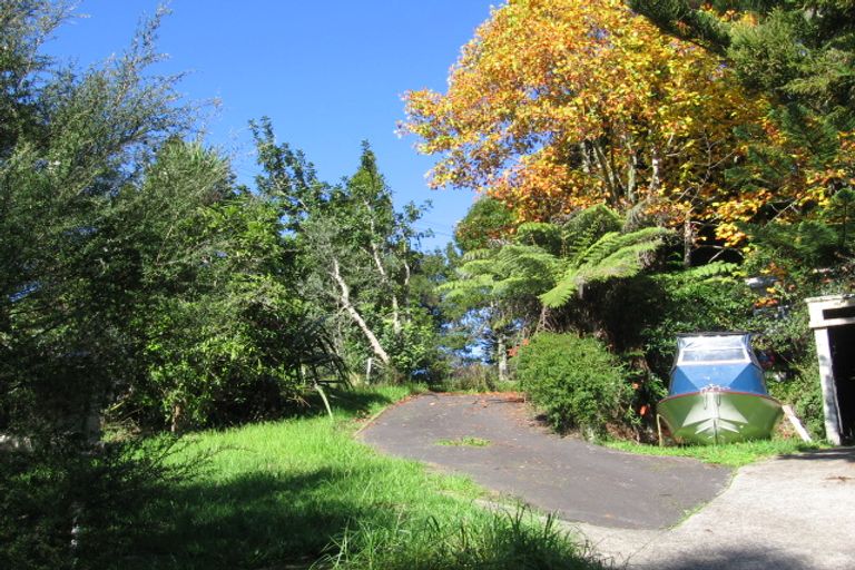 Photo of property in 161 Laingholm Drive, Laingholm, Auckland, 0604