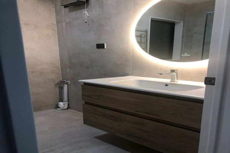 Photo of property in 42 Matahae Drive, Flat Bush, Auckland, 2019
