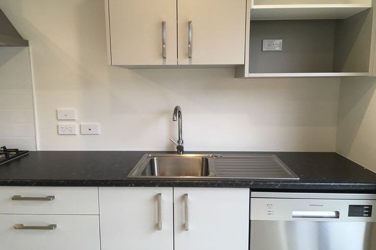 Photo of property in 54u4 Helena Road, Hillcrest, Hamilton, 3216