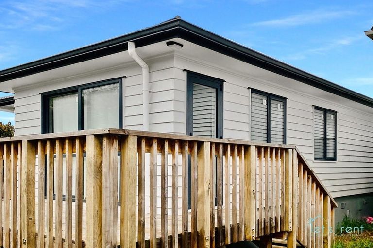 Photo of property in 35a Scotts Road, Manurewa East, Auckland, 2102