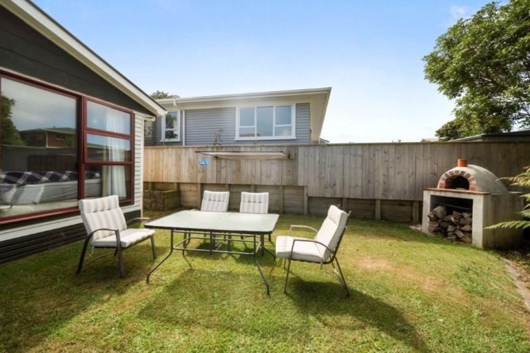 Photo of property in 158b Tukapa Street, Westown, New Plymouth, 4310
