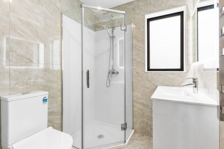 Photo of property in 39a Cutler Street, New Lynn, Auckland, 0600