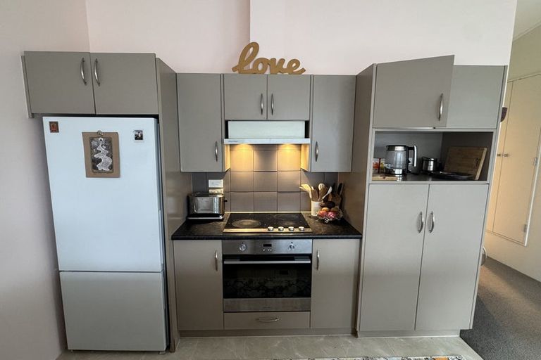 Photo of property in Elkridge Apartments, 21/64 Marina Drive, Frankton, Queenstown, 9300