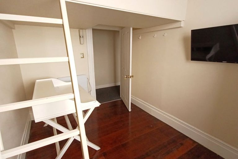 Photo of property in 1-3 Mudges Terrace, Newtown, Wellington, 6021