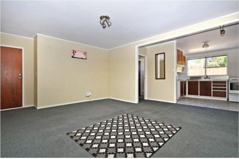 Photo of property in 67 Titirangi Road, New Lynn, Auckland, 0600