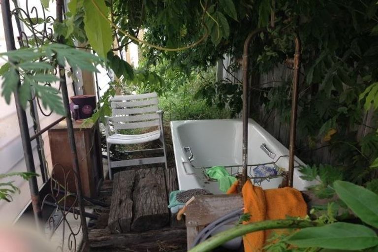 Photo of property in 62 Kuratawhiti Street, Greytown, 5712