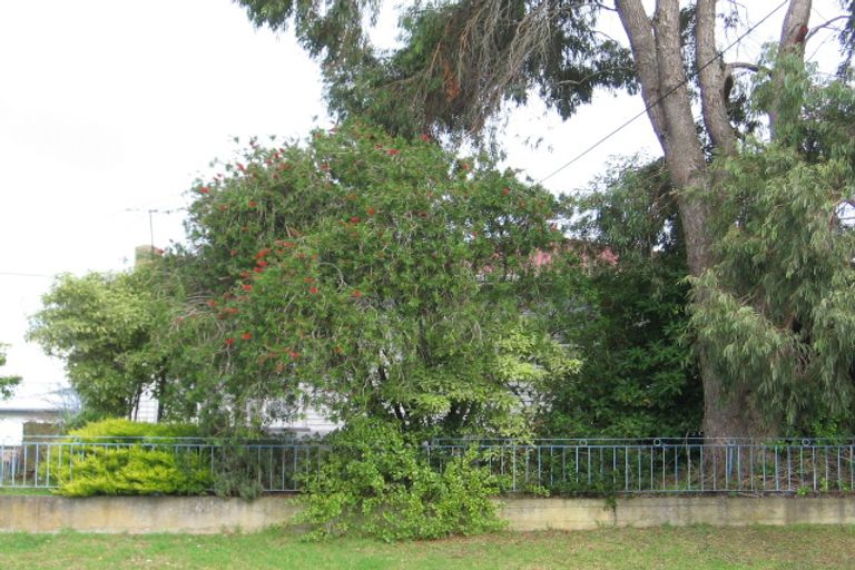 Photo of property in 1/21 Larnoch Road, Henderson, Auckland, 0610