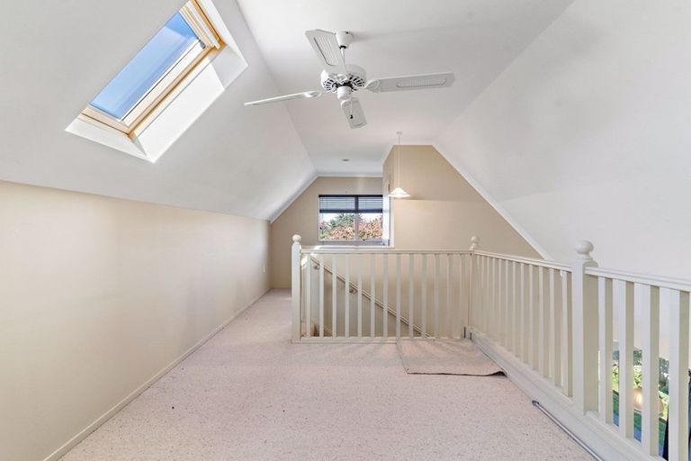 Photo of property in Holdsworth Villas, 1/2 William Donald Drive, Solway, Masterton, 5810