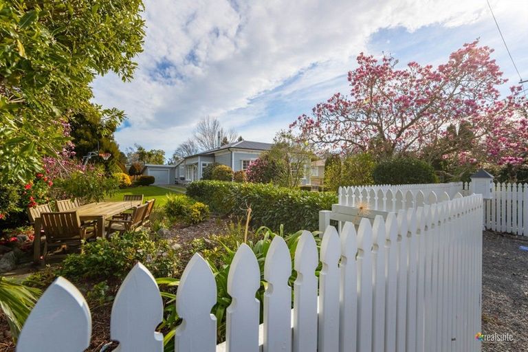 Photo of property in 26 Mcmaster Street, Greytown, 5712