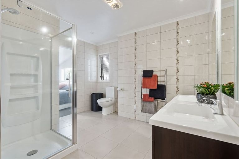 Photo of property in 73d Nile Road, Milford, Auckland, 0620