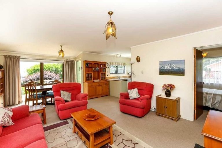Photo of property in 114b South Road, Spotswood, New Plymouth, 4310