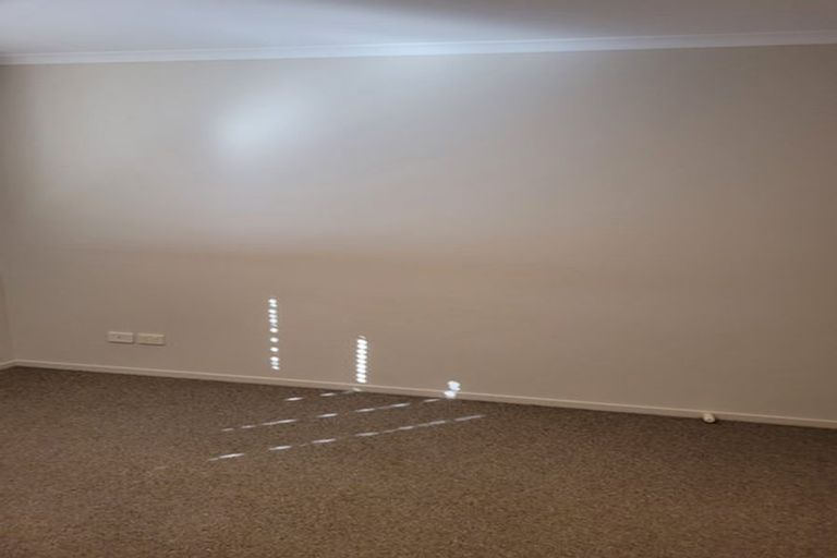Photo of property in 57b Sabulite Road, Kelston, Auckland, 0602