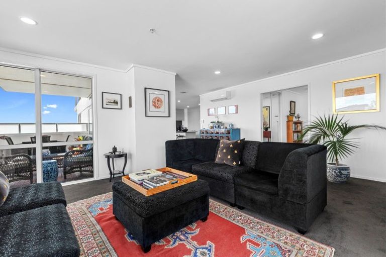 Photo of property in 12/72e Devonport Road, Tauranga, 3110