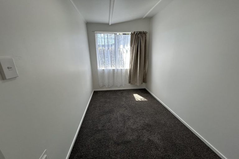 Photo of property in 393 West Coast Road, Glen Eden, Auckland, 0602
