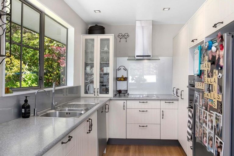 Photo of property in 20 Transom Close, Whitby, Porirua, 5024