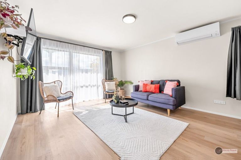 Photo of property in 2/31 Kowhai Street, Wainuiomata, Lower Hutt, 5014