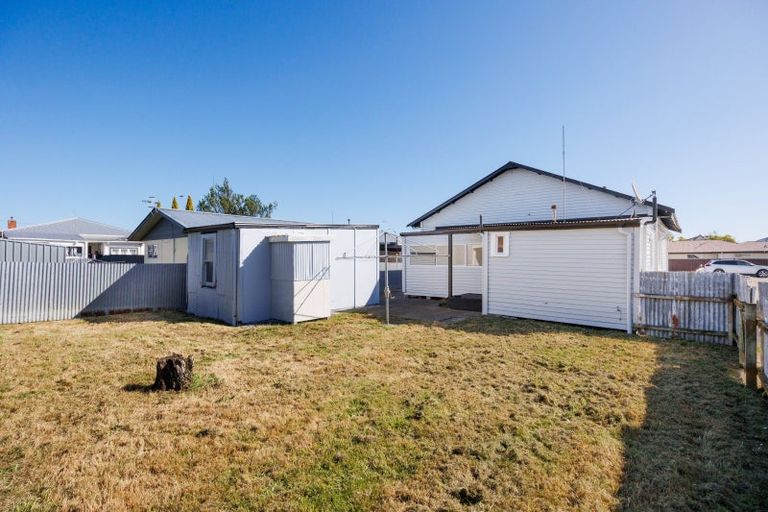 Photo of property in 33 Mcgiffert Street, Palmerston North, 4410