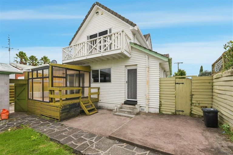 Photo of property in 125 Portage Road, New Lynn, Auckland, 0600