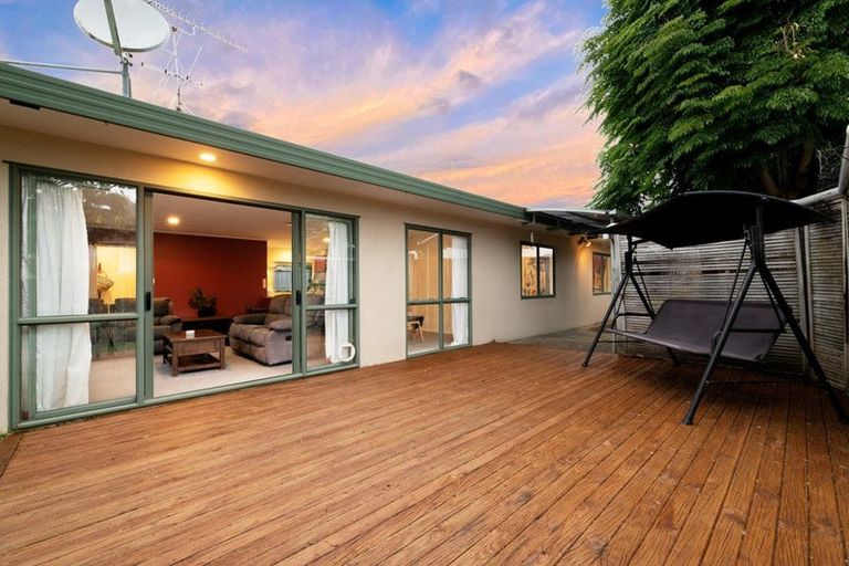 Photo of property in 7a Patrice Place, Massey, Auckland, 0614