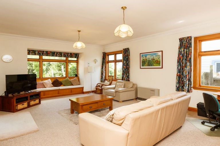 Photo of property in 30 Parata Street, Hokowhitu, Palmerston North, 4410
